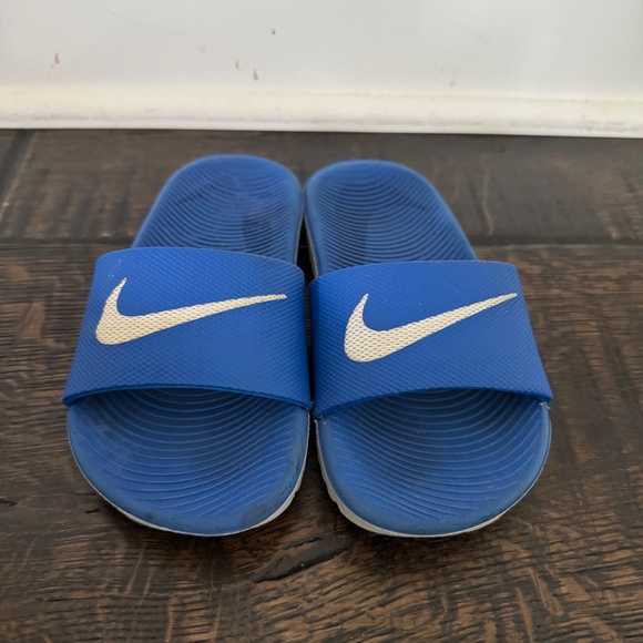 Nike 11C slide sandals - Picture 2 of 3